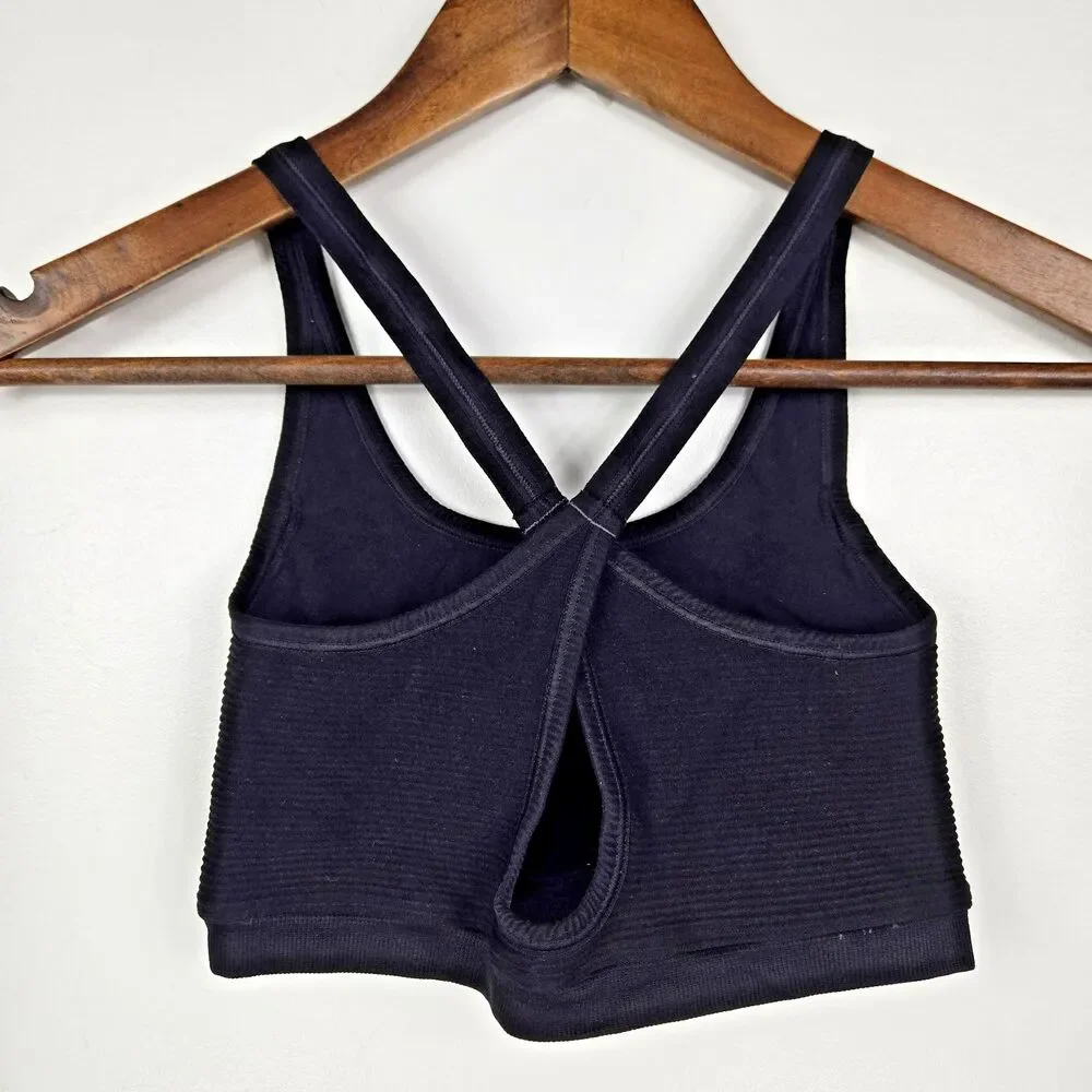 Nux Women's Size Small Black Ribbed Criss Cross Back Wirefree Sports Bra‎ NWOT